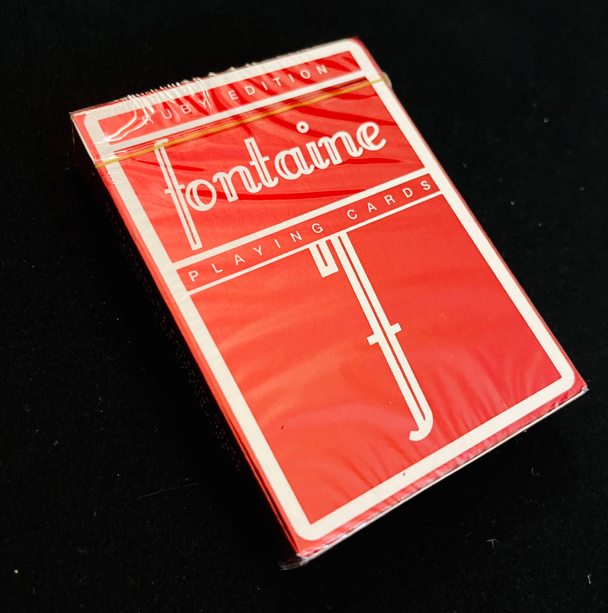 Fontaine Ruby Foil Playing Cards – Card-Addiction.com