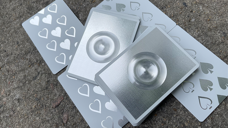 Curved Mirror Playing Cards – Card-Addiction.com