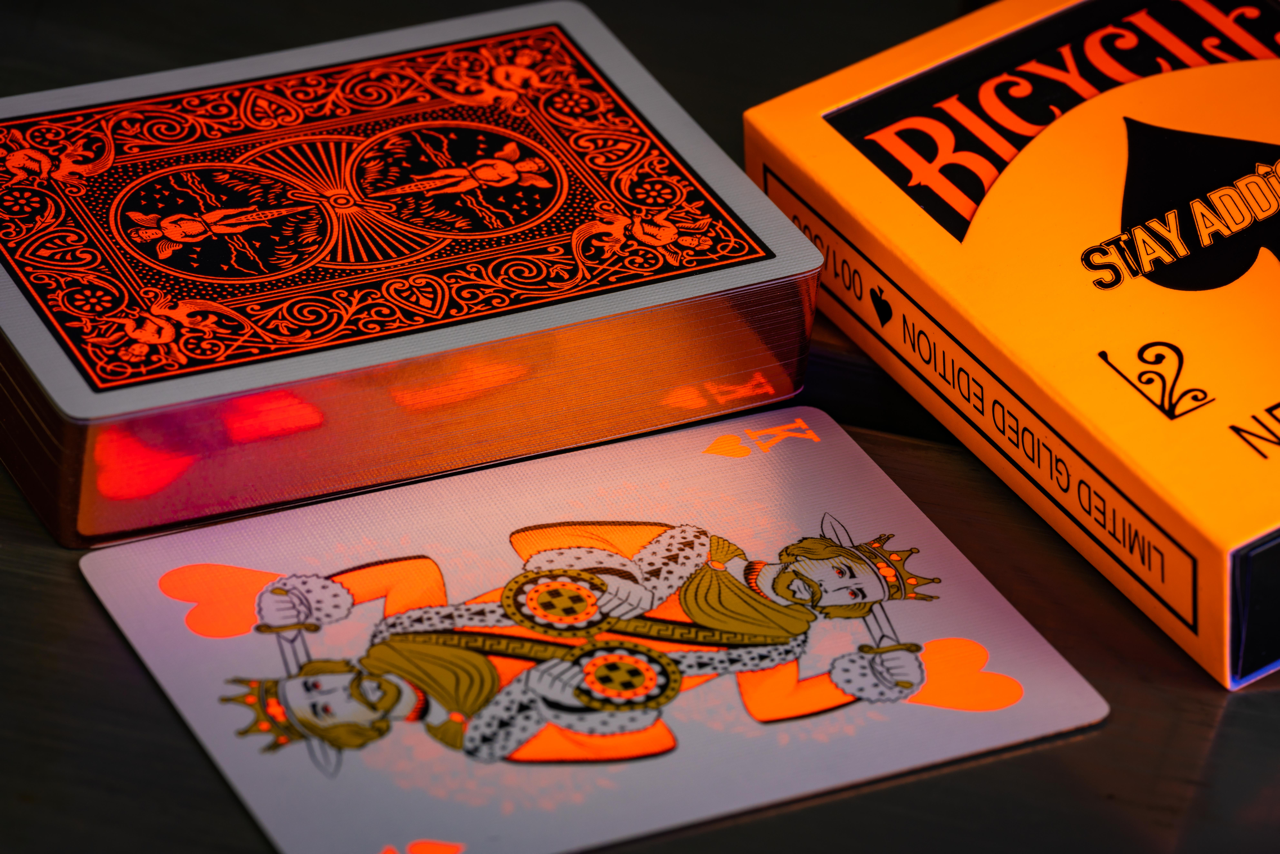 Gilded Decks – Card-Addiction.com