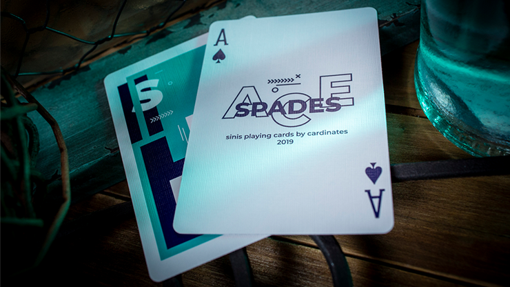 トランプ SINIS PLAYING CARDS 8個セット Sinis Raspberry OR Turquoise Playing Card Decks – Card-Addiction.com